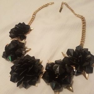 Chunky black flower necklace